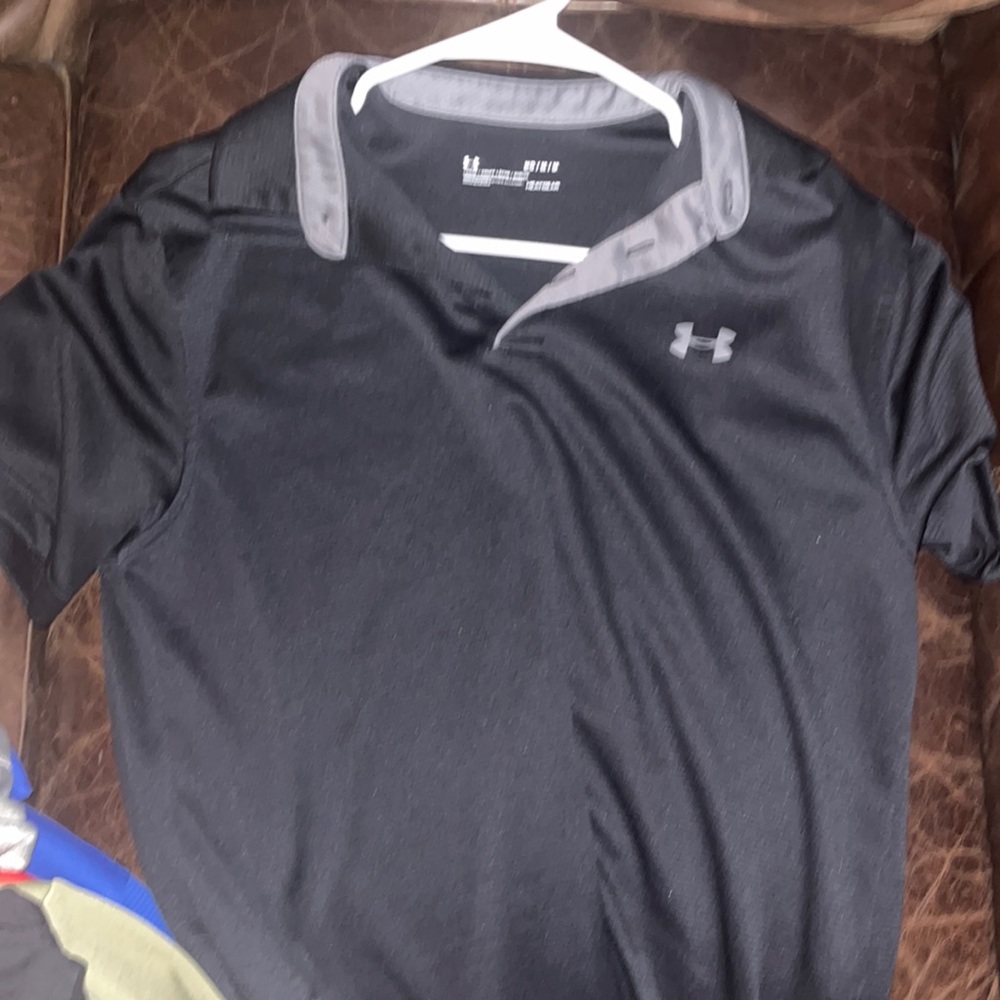 Under armor black medium polo